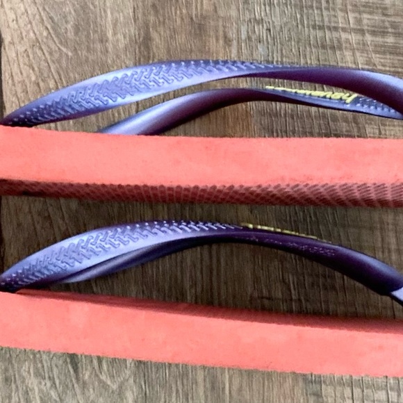 HAVAIANAS SLIMS Logo Pop-Up Flip Flops - Salmon w/Purple Thong Straps - Picture 8 of 8